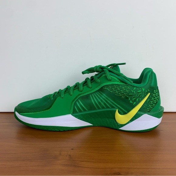 Nike Sabrina 2 “Oregon Ducks” Basketball Shoes - Picture 8 of 15
